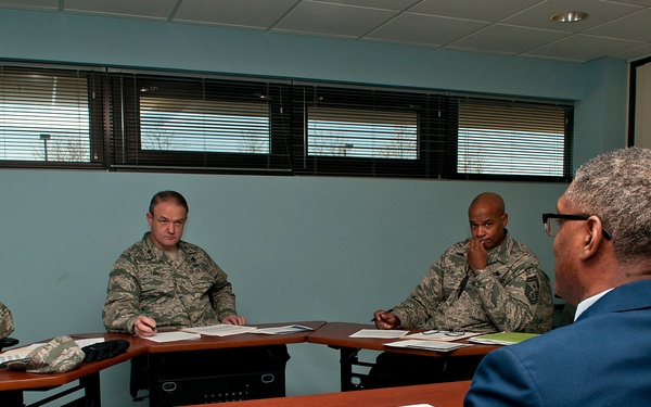 121 ARW conducts mock interviews