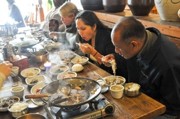 ACS newcomer tour highlights Seoul sights