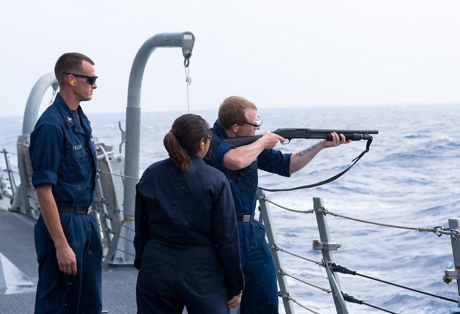 Gun shoot aboard USS Michael Murphy