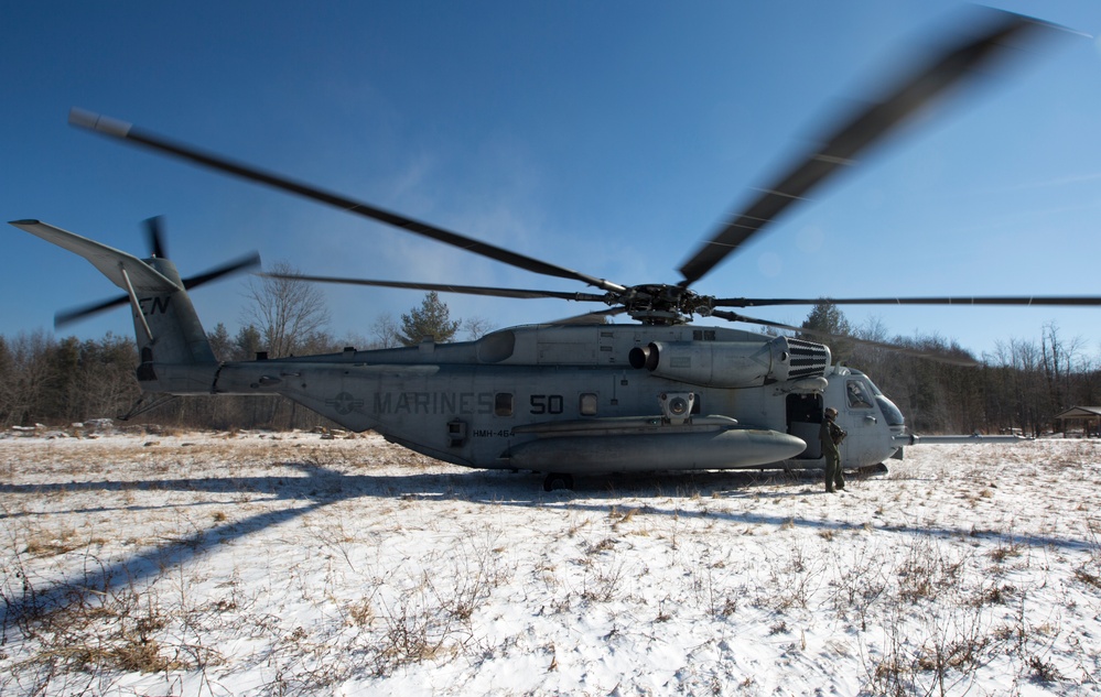 HMH-464 battle cold weather during DFT