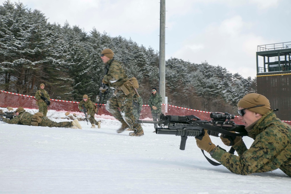 ROK, US Marines exchange combat maneuver tactics