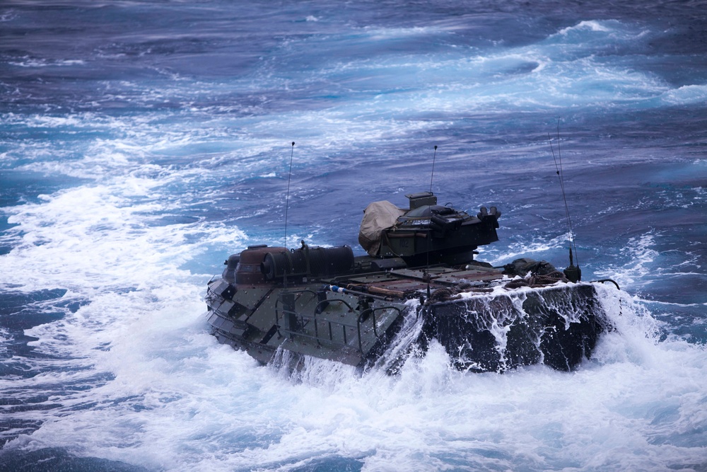 Marines Conduct an AAV Splash and Recovery