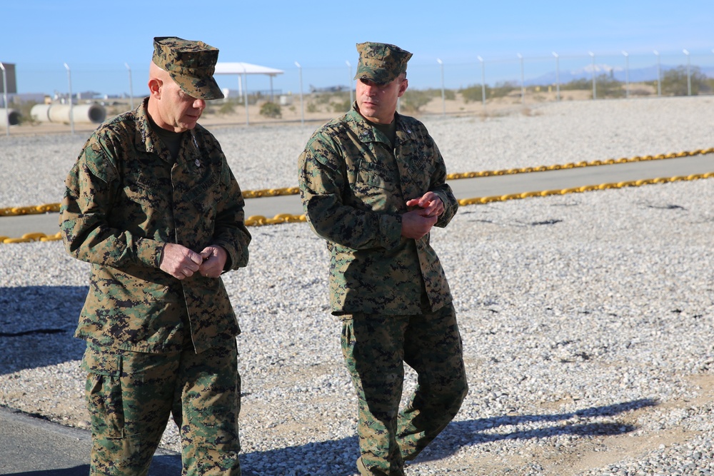 I MEF CG visits Combat Center