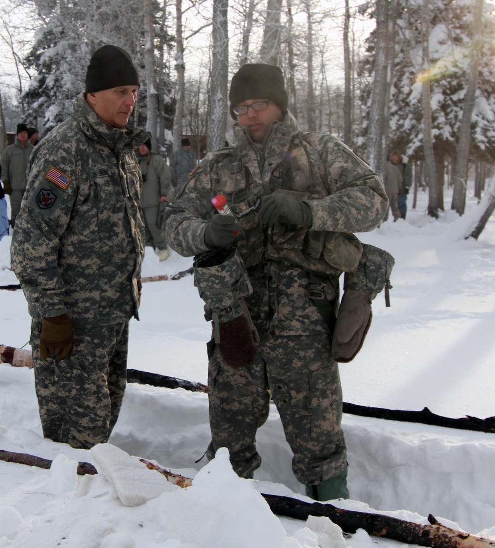 USARAK Soldiers show Odierno Arctic skills
