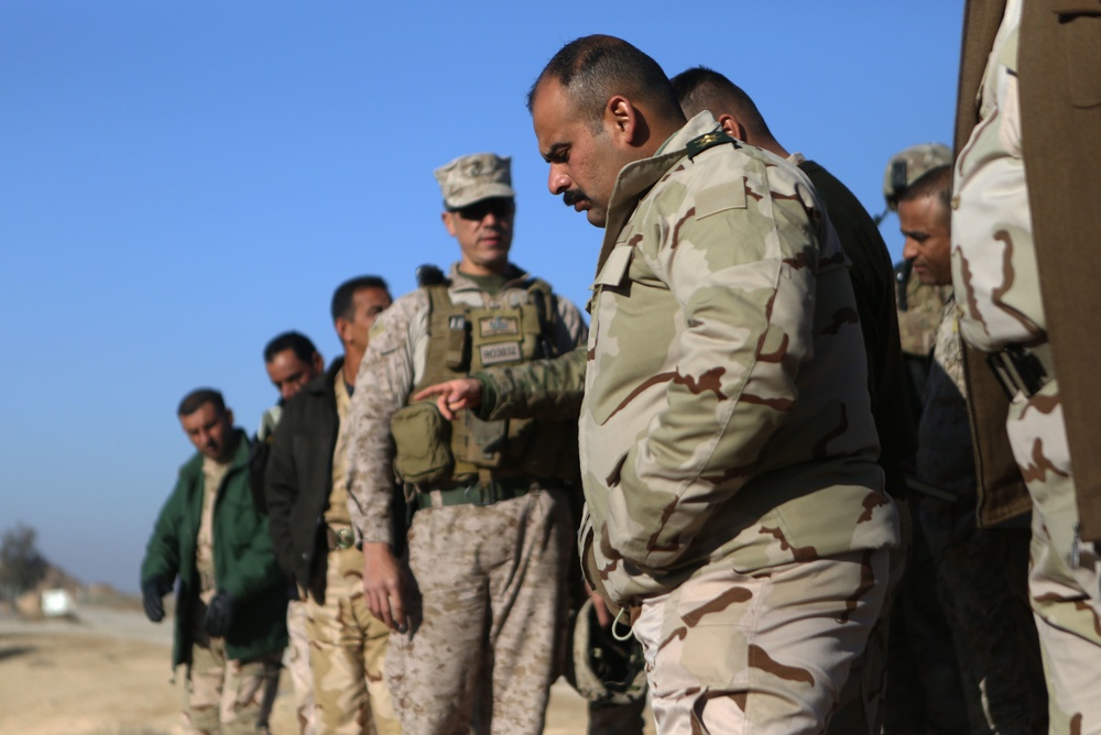 Marines and Danes give Iraqi Leaders C-IED Training