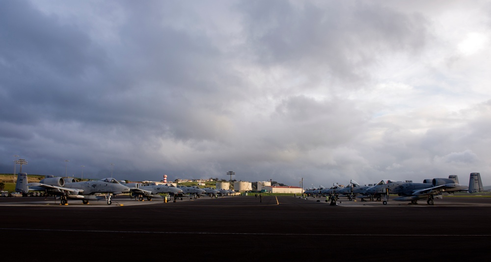 TSP A-10s land at Lajes