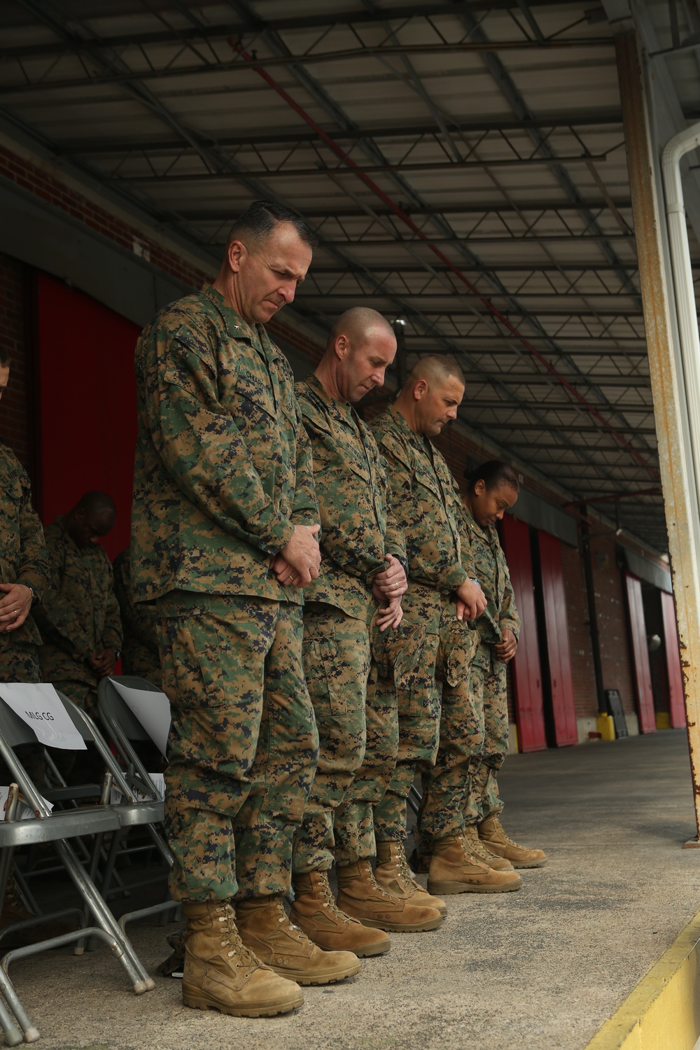 Stand Up Formation
