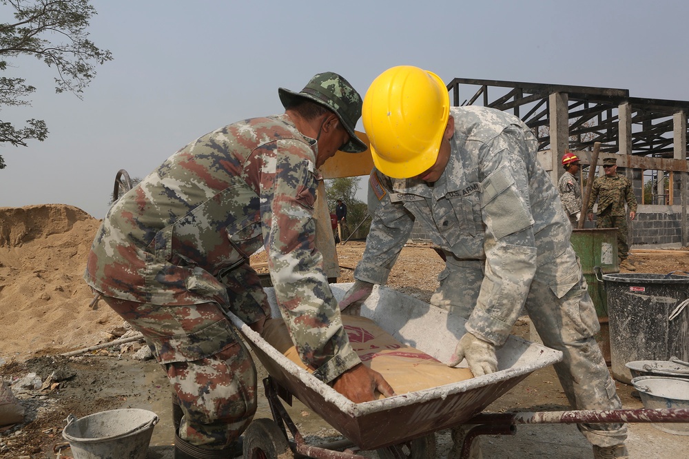 U.S. Soldiers, RTA, PLA Bring New Assets to Thai Community During CG-15