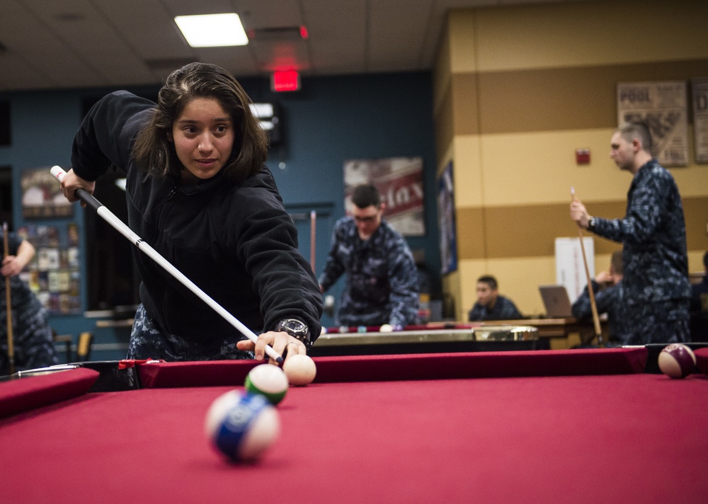 Nuke school Sailors bond, relax after hours