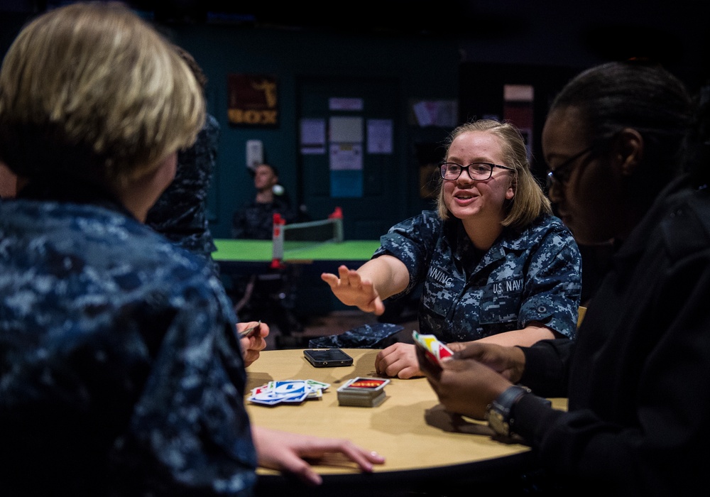 Nuke school Sailors bond, relax after hours