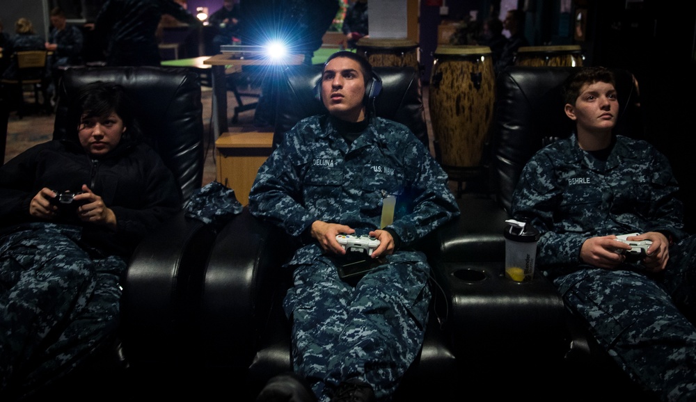 Nuke school Sailors bond, relax after hours