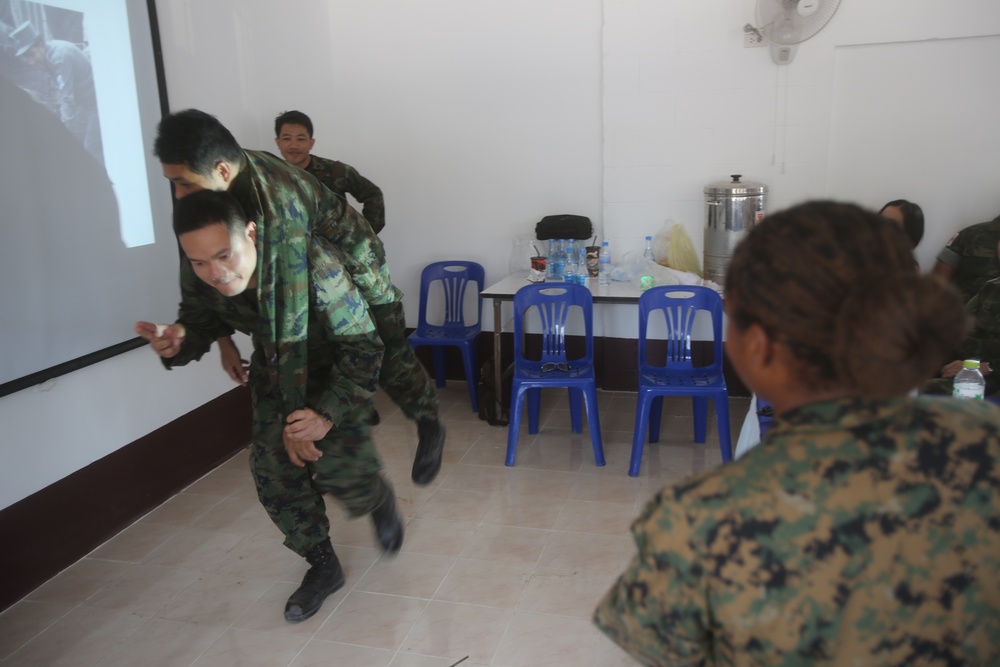 U.S. Navy Corpsman teach Thai military members life-saving skills