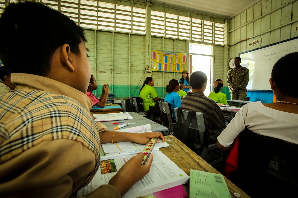 MWSS-171 Marines, Sailors take on teacher role in Thai school during CG-15