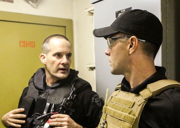 1st EOD Marines, LAPD Sharpen Interoperability Skills