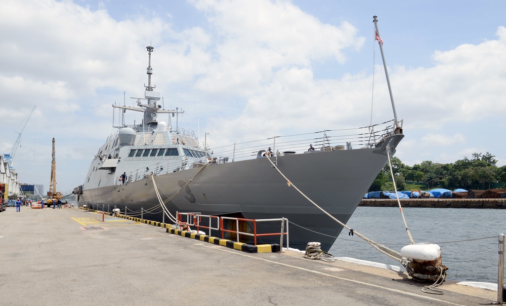 USS Fort Worth operations