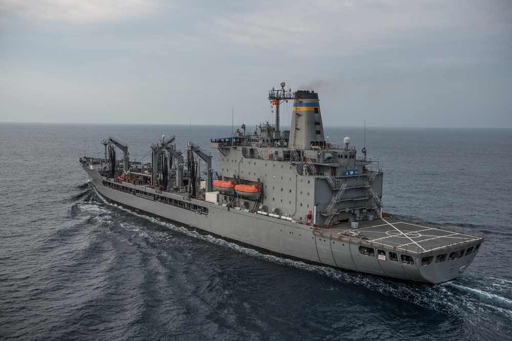 USS Bonhomme Richard: Ships prepares to rendezvous during RAS