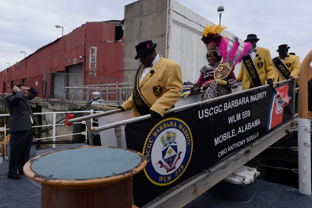 Coast Guard delivers Lundi Gras Zulu Krewe