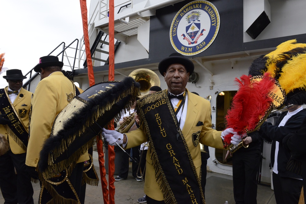 Coast Guard delivers Lundi Gras Zulu Krewe