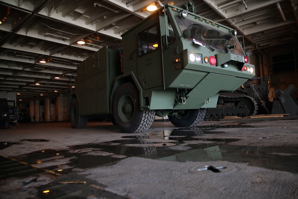 Marines offload supplies, equipment for Cobra Gold Marines offload supplies, equipment for Cobra Gold