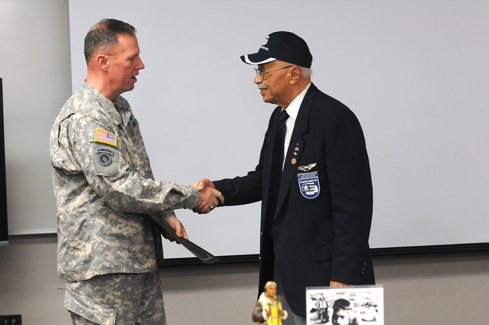 Army Reserve general officer meets local Tuskegee Airman