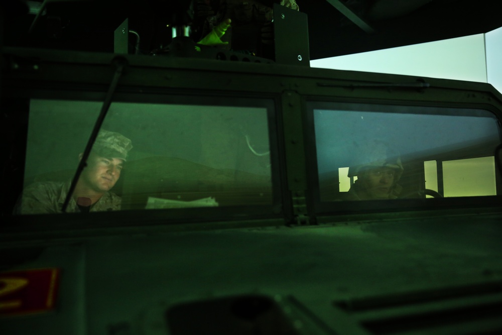 MWSS 371 Marines train on combined combat simulators