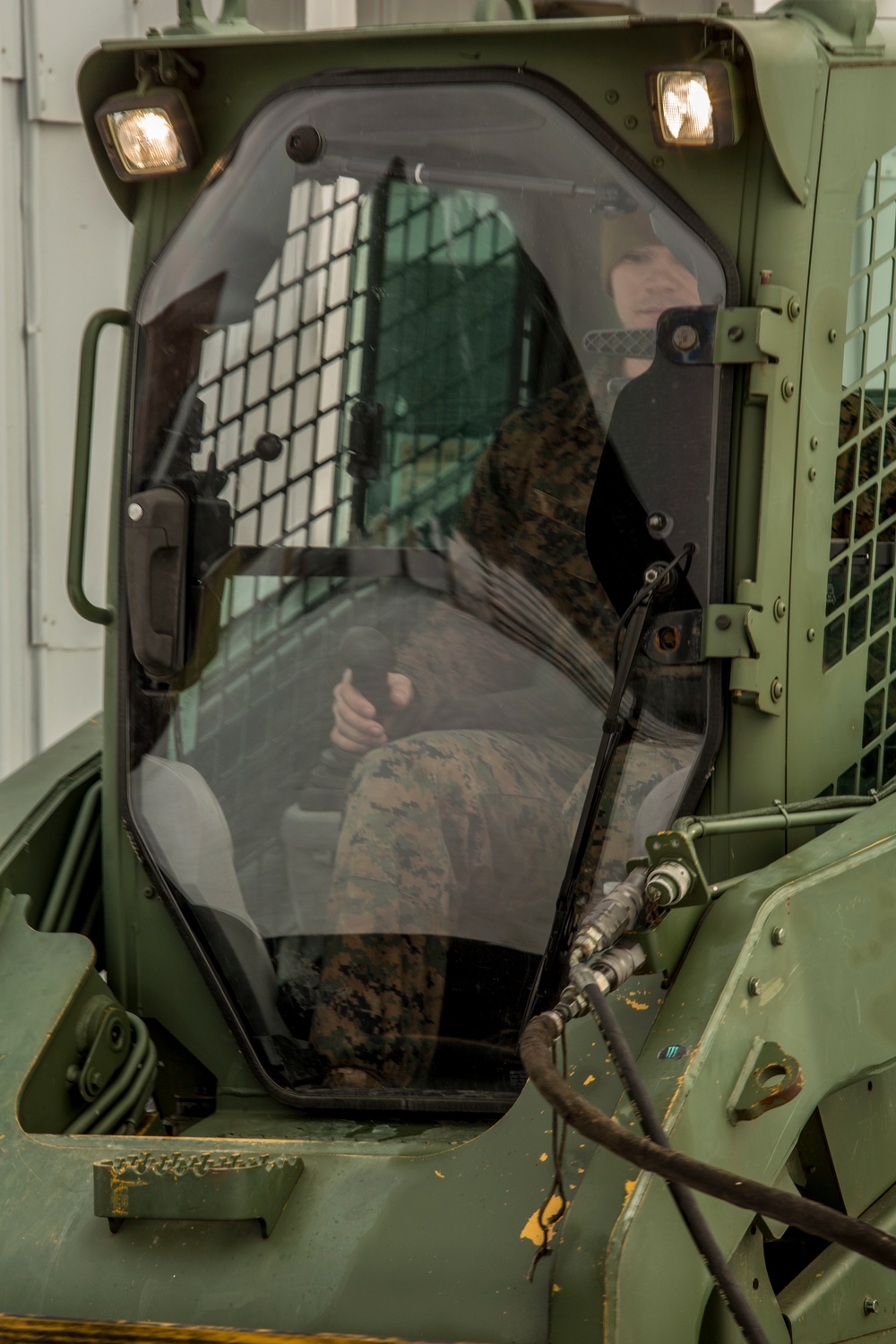 DVIDS - Images - 2nd Transportation Support Battalion Marine clears ...