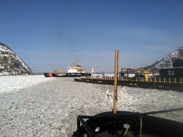 Coast Guard assets, tugboat break vessel out of ice near West Point, NY