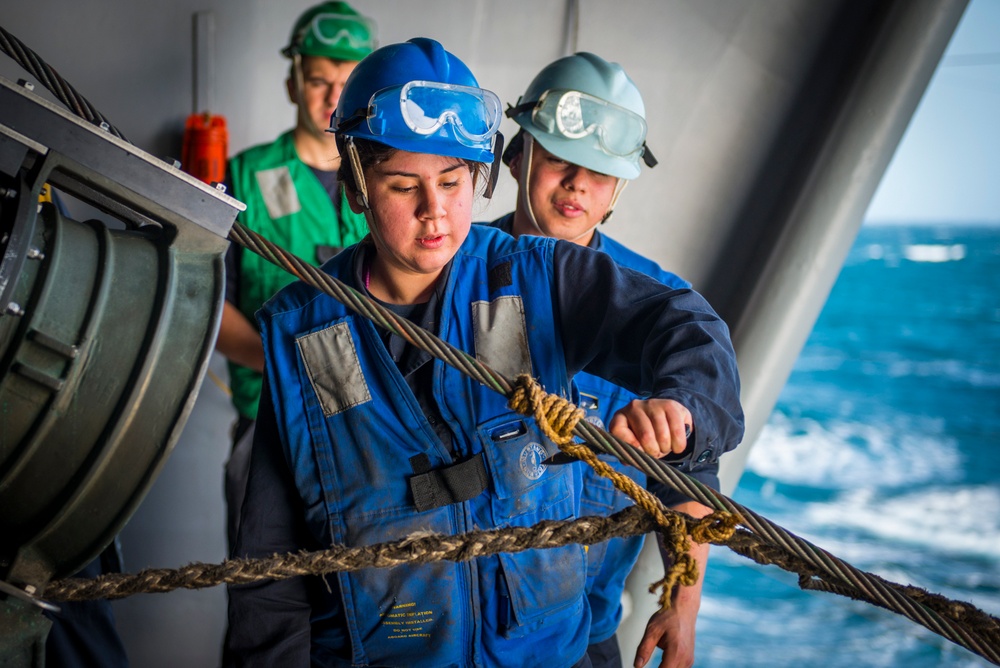 USS Carl Vinson replenishment