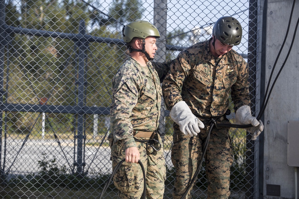 Marines rappel, prepare for combat operations