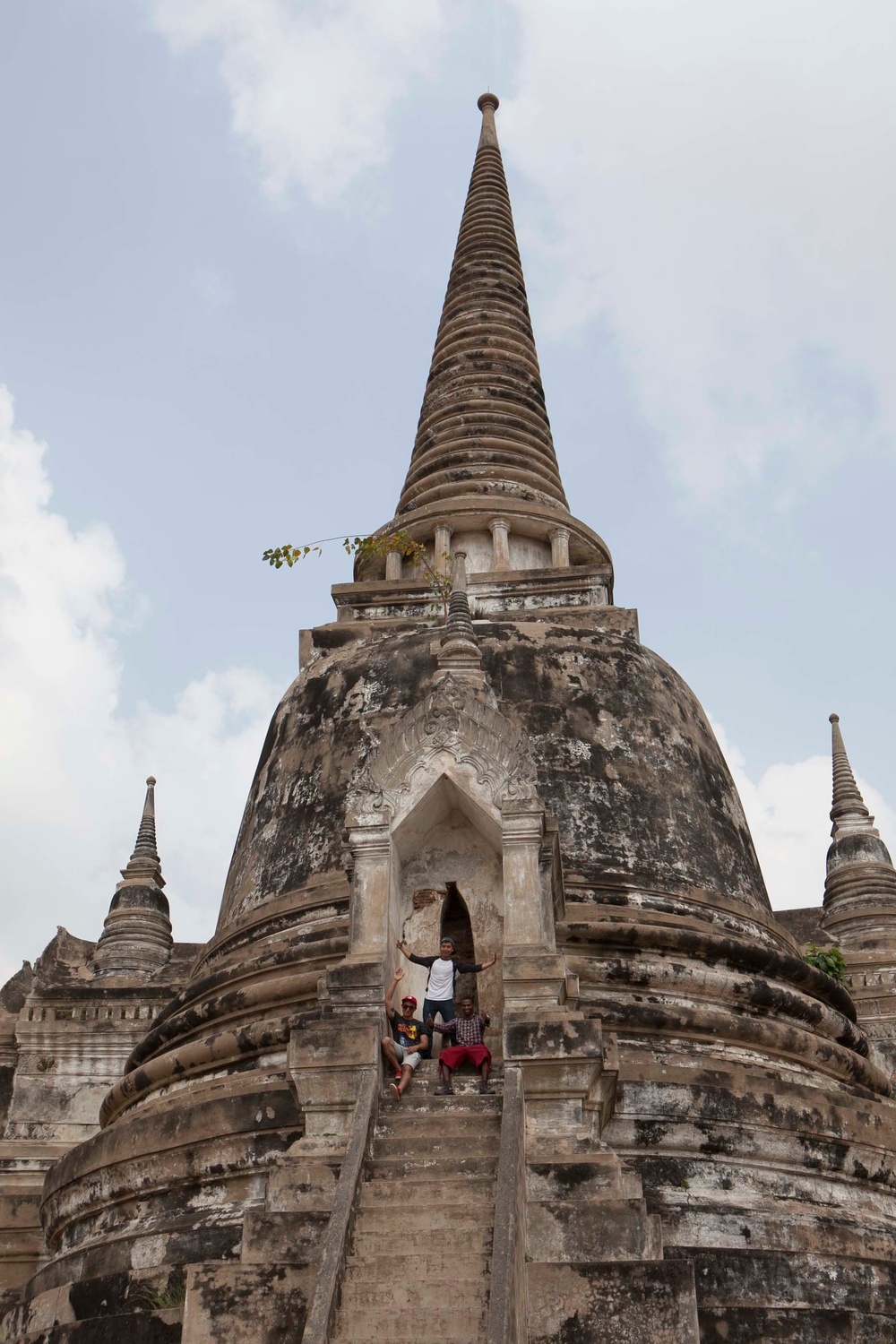 Cobra Gold Marines visit temples, elephants