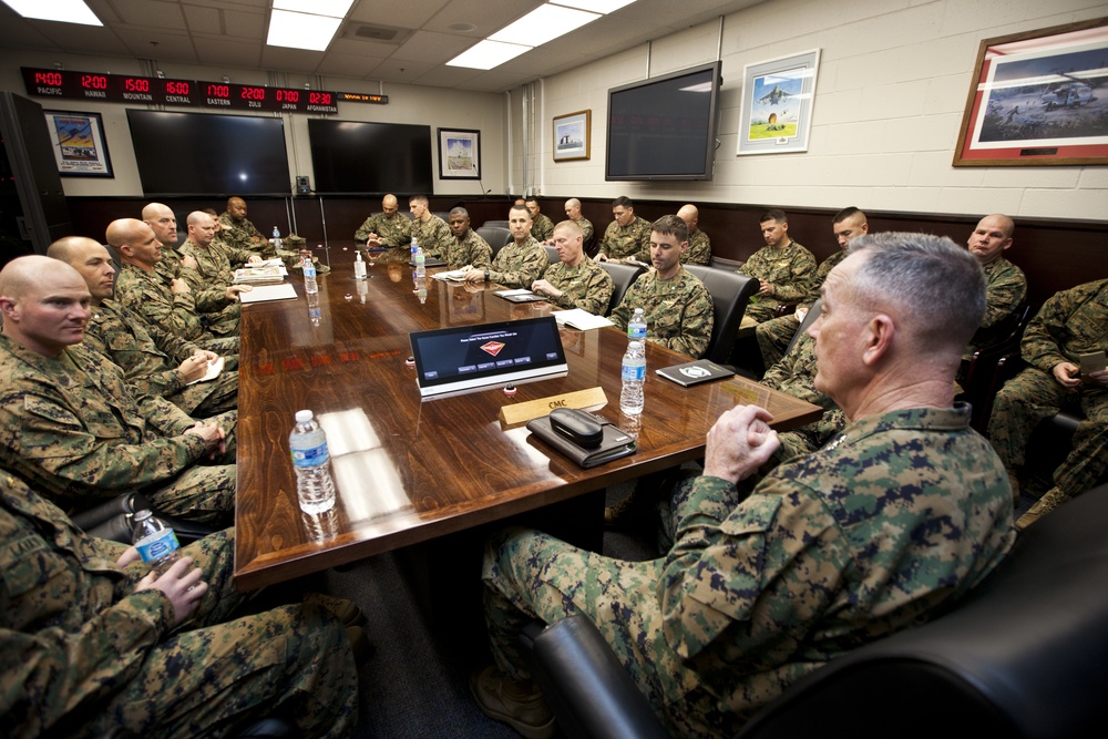 CMC Visits MCAS Miramar