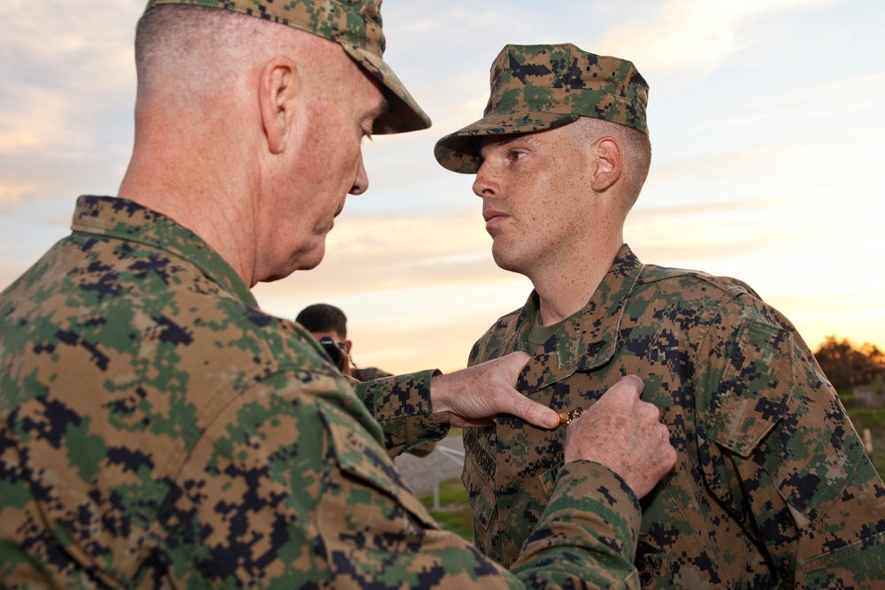 CMC Visits MCAS Miramar