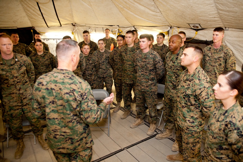 CMC Visits MCAS Miramar