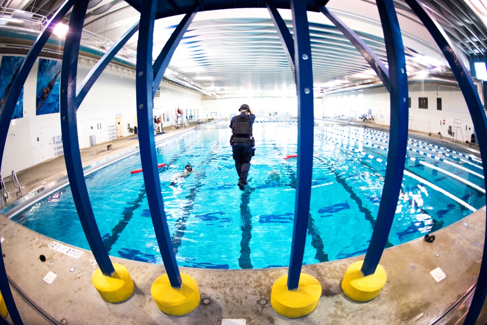 Coast Guard Maritime Safety and Security Team conducts water survivability training