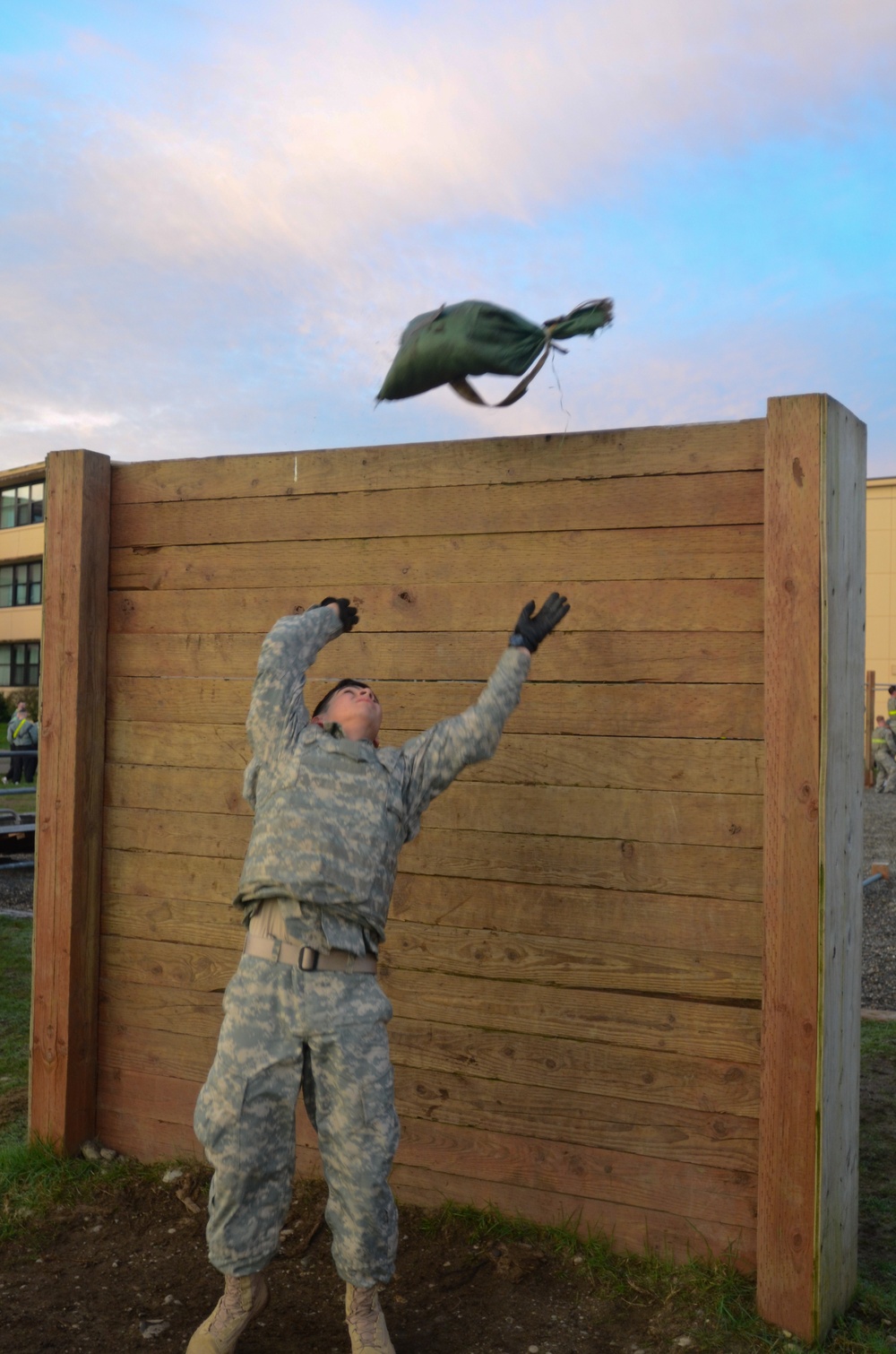 Sandbags and body armor: Arrowhead Soldiers compete in Iron Patriot competition