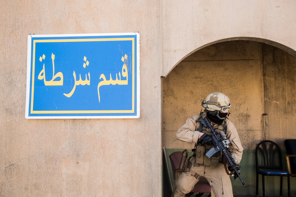 Recon Marines train for military operations in urban terrain