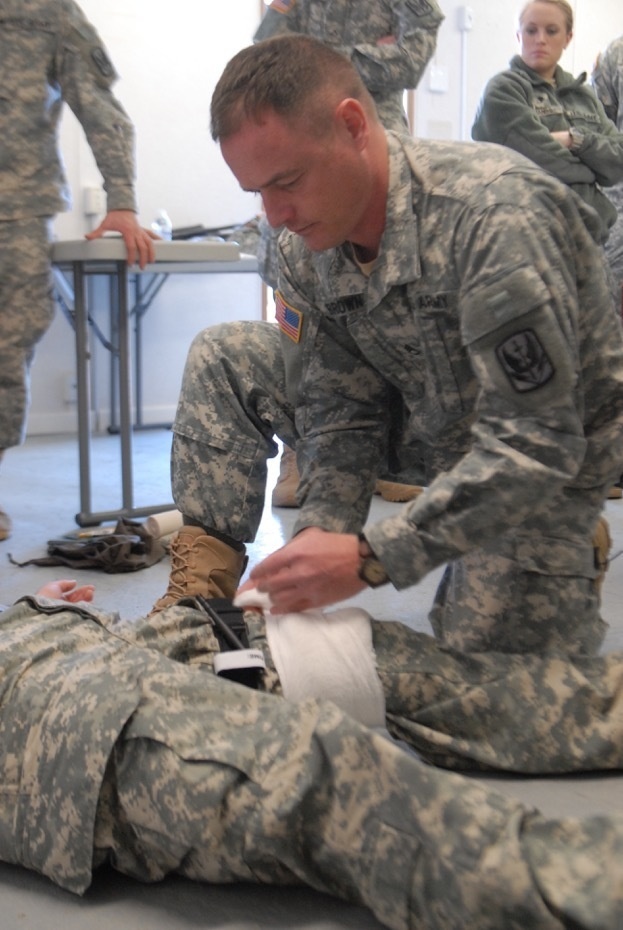 DVIDS - Images - North Carolina aviation Soldiers build pre-deployment ...