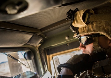 4th Marines Jump Through ITX 2-15