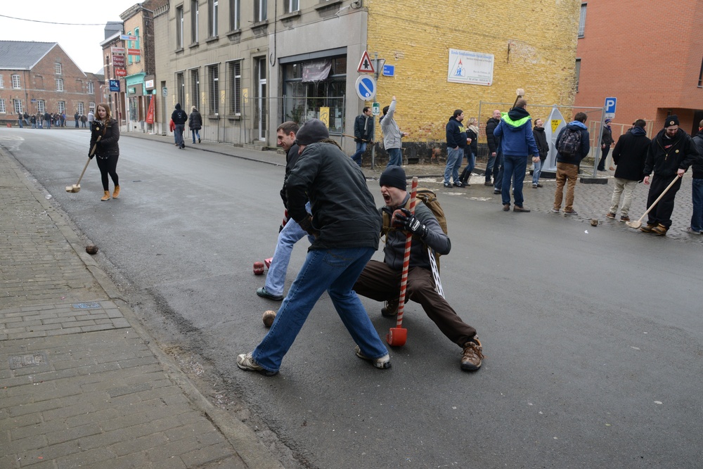 Crossage in the town of Chievres