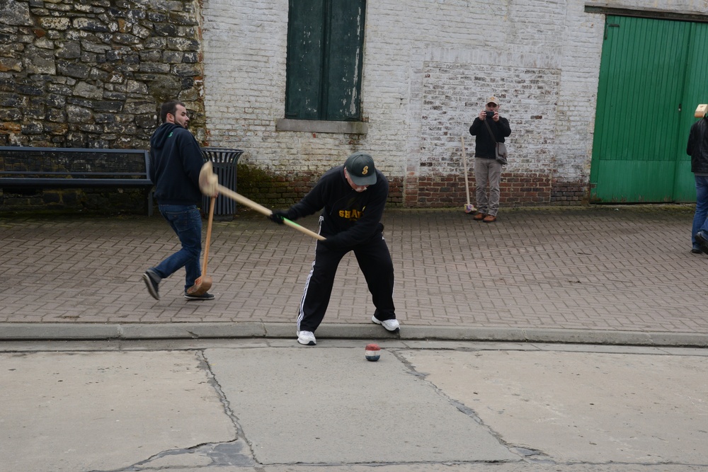 Crossage in the town of Chievres