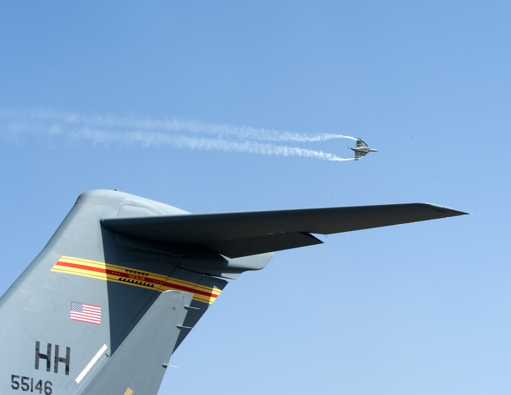 US Air Force participates in Aero India airshow