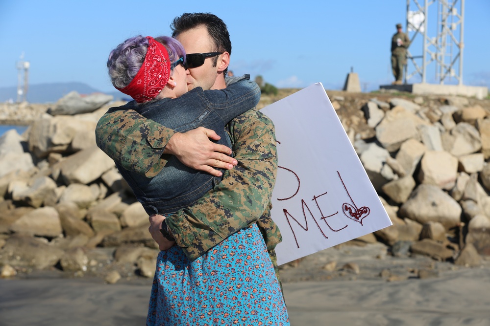 11th MEU Marines return from deployment