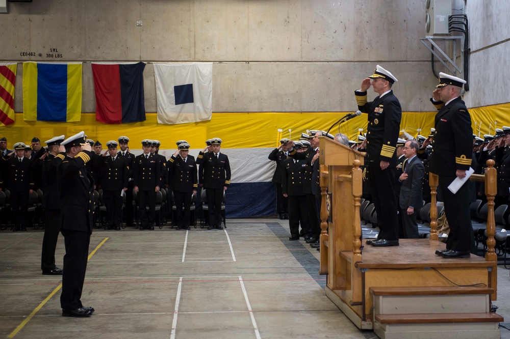 HMCS Toronto receives award