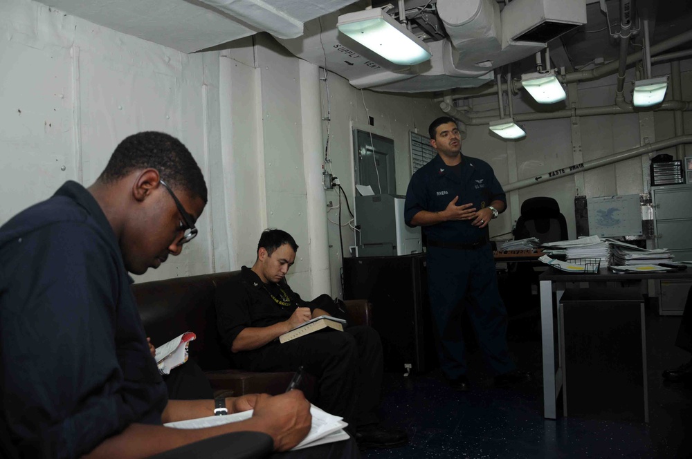 USS Frank Cable operations