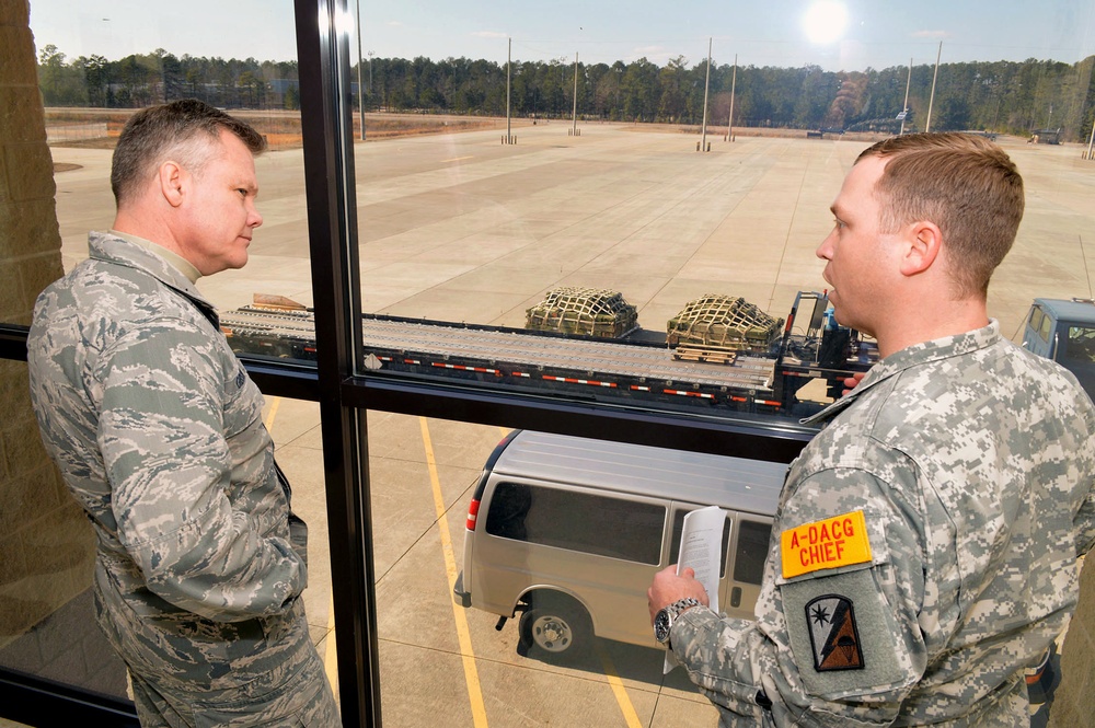 Expeditionary Center vice commander visits 43rd Airlift Group