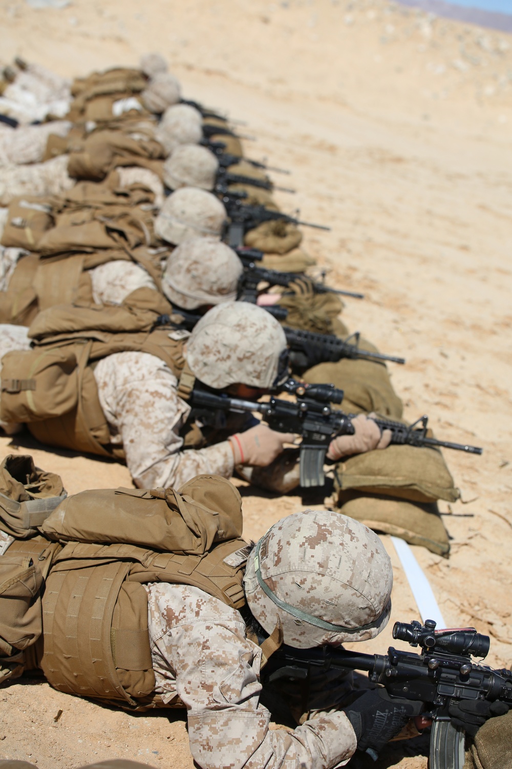 Integrated Task Force infantry Marines zero weapons at Twentynine Palms