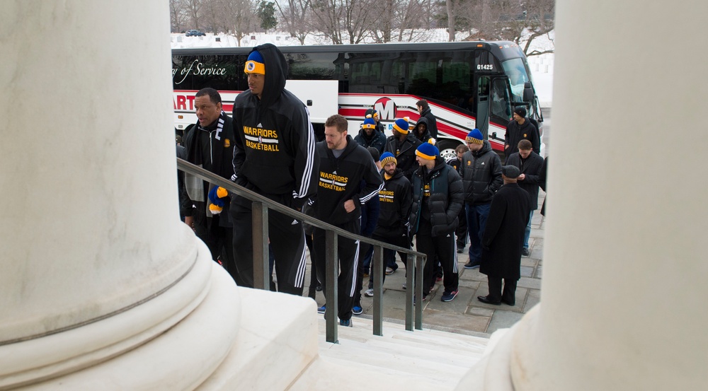 Golden State Warriors visit Pentagon, Arlington Cemetery