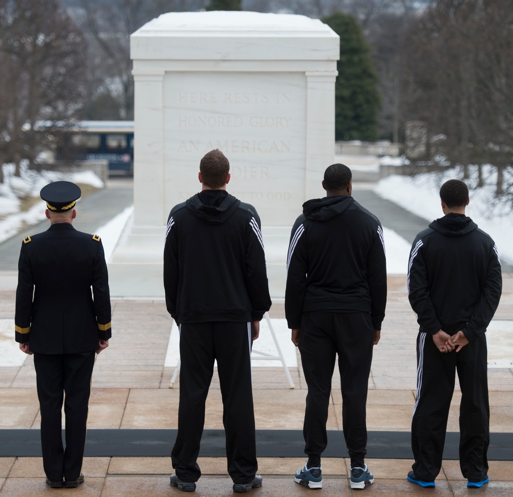 Golden State Warriors visit Pentagon, Arlington Cemetery