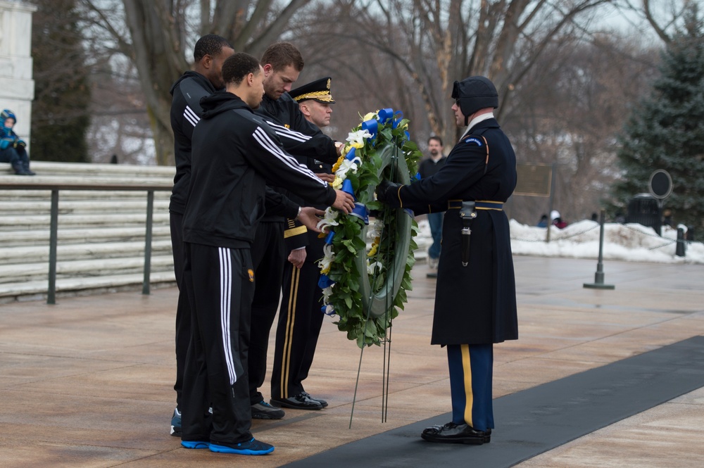 Golden State Warriors visit Pentagon, Arlington Cemetery