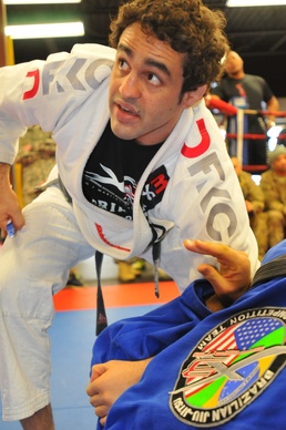 Grappling champion vs. No-Gi champion